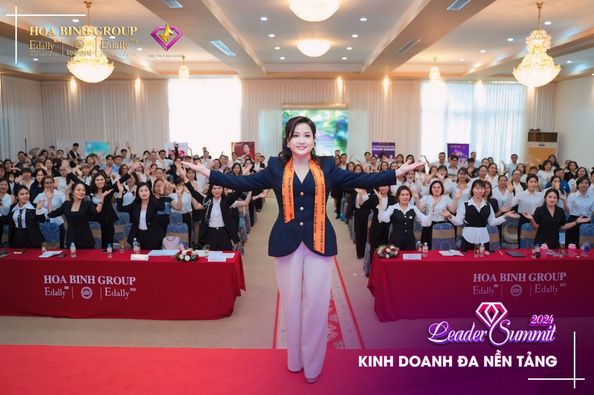 BÙNG NỔ" VỚI NHỮNG KHOẢNH KHẮC ẤN TƯỢNG TRONG BUỔI HỌC ĐẦU TIÊN