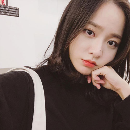 Xu hướng makeup sương sương khiến nàng không bị lỗi mốt
