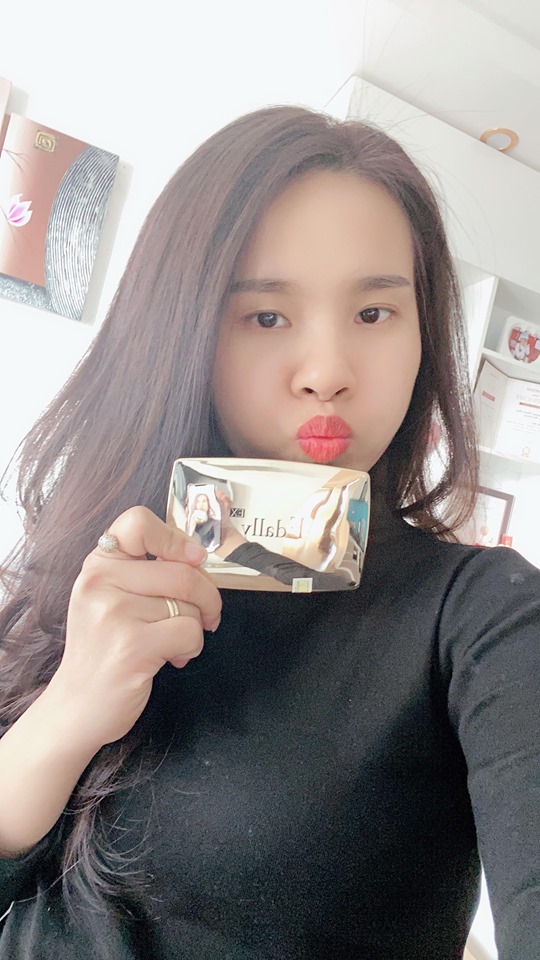 phấn phủ dưỡng ẩm kiềm giàu Edally 3